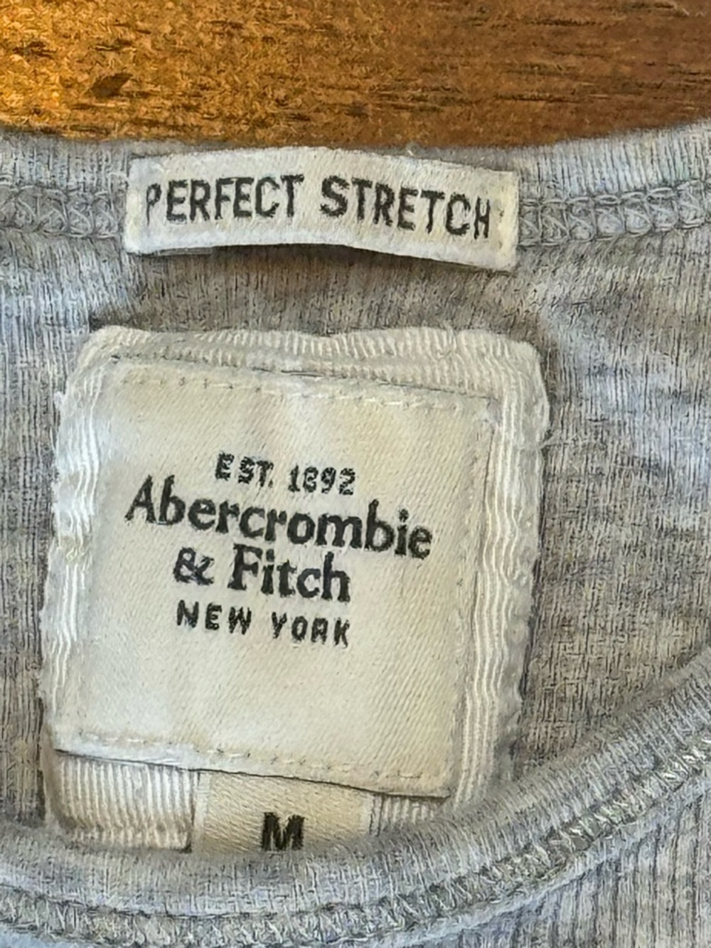 VINTAGE A&F Light Gray Scoop Neck Tank - Picture 6 of 10